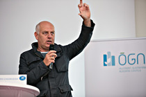 106.jpg