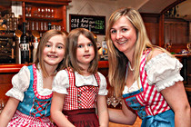 Schneiders-003.jpg