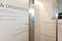 cleanlounge016.jpg