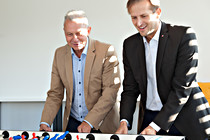 cleanlounge017.jpg