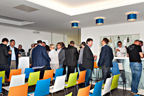 cleanlounge018.jpg