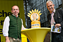 102.jpg