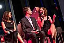pink_ribbon_night_018.jpg