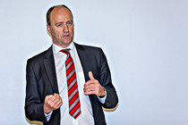 Leo_Konst_Stzg_030_SKL4687.jpg