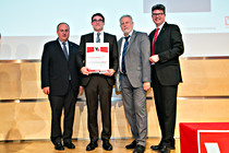 versicherung_020_PERO9182.jpg