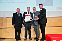 versicherung_031_PERO9114.jpg