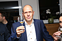 AB16.jpg