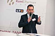 RuP010.jpg