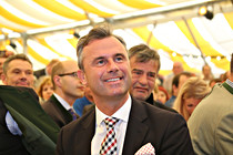 007.JPG