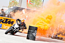 biker001.jpg