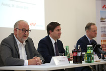 pressekonferenz018.jpg