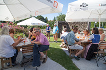 hr-lounge-010.jpg