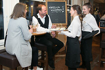 001IMG_0205.jpg