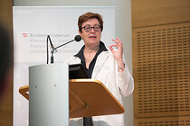027IMG_5371.jpg
