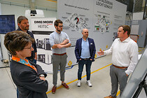 biz_up_0023.jpg