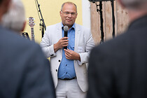 012IMG_1183.jpg