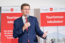 011_BT6A8691.JPG