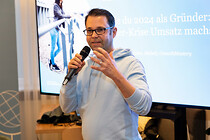 tech2b_008.jpg
