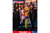 Piratenball-24_BR_0019_klein.jpg