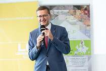 002IMG_6106.jpg