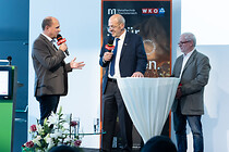 005IMG_1270.jpg