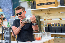 liquid_market_016.jpg
