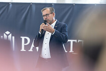 006044IMG_7010.jpg