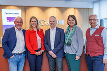 hr_lounge_canon_005.jpg