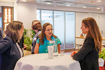 hr_lounge_canon_020.jpg