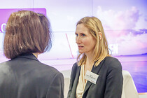 hr_lounge_canon_031.jpg