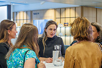 hr_lounge_canon_034.jpg
