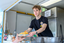 max_012.jpg