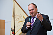10ML1_0119.jpg