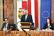 2573.JPG