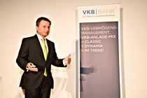 011.jpg