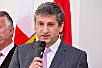 0000a08.jpg