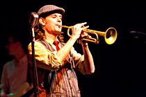 DopplP_Live_1204_003_9360.jpg