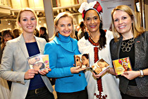 LadiesLounge003.JPG