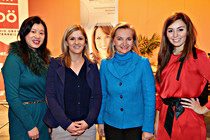 LadiesLounge023.JPG