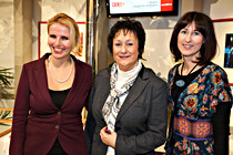 LadiesLounge027.JPG