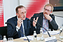 0002-1306070081.jpg