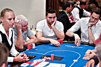 Casino_Poker_zwei_003.jpg