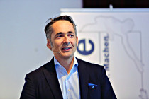 oegni004.JPG