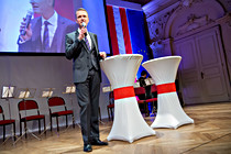 Trauner_60_0008.JPG